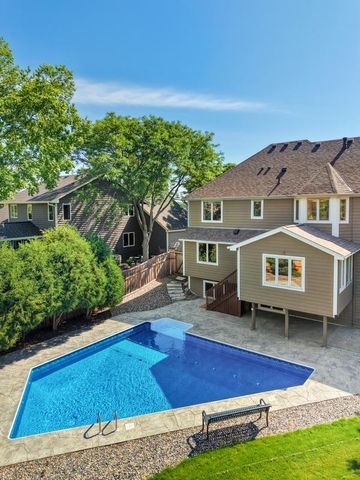 10954 Yukon Avenue S, Bloomington, MN 55438