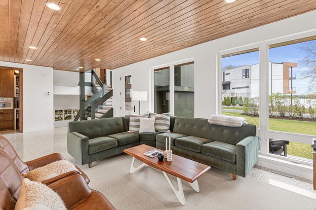 4919 Three Points Boulevard, Mound, MN 55364