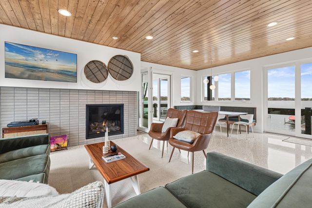 4919 Three Points Boulevard, Mound, MN 55364