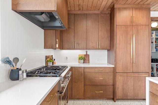 4919 Three Points Boulevard, Mound, MN 55364