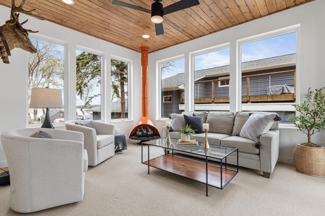 4919 Three Points Boulevard, Mound, MN 55364