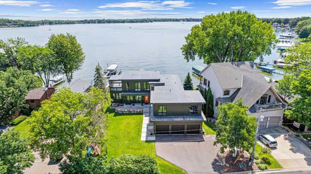 4919 Three Points Boulevard, Mound, MN 55364