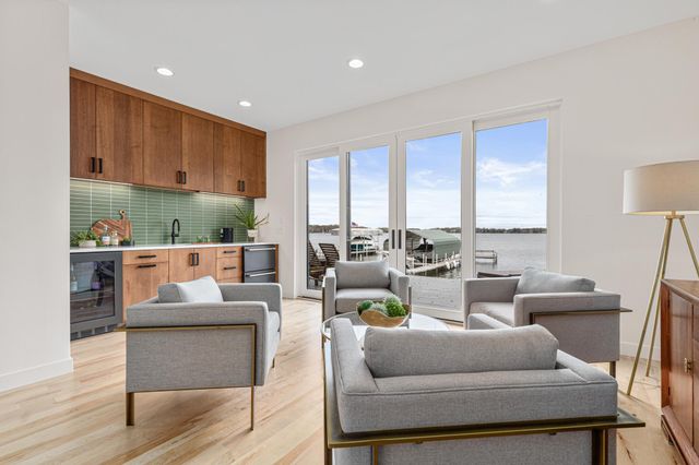 4919 Three Points Boulevard, Mound, MN 55364