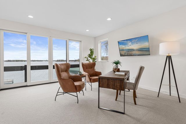 4919 Three Points Boulevard, Mound, MN 55364