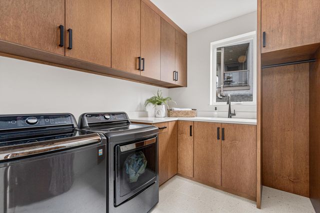 4919 Three Points Boulevard, Mound, MN 55364