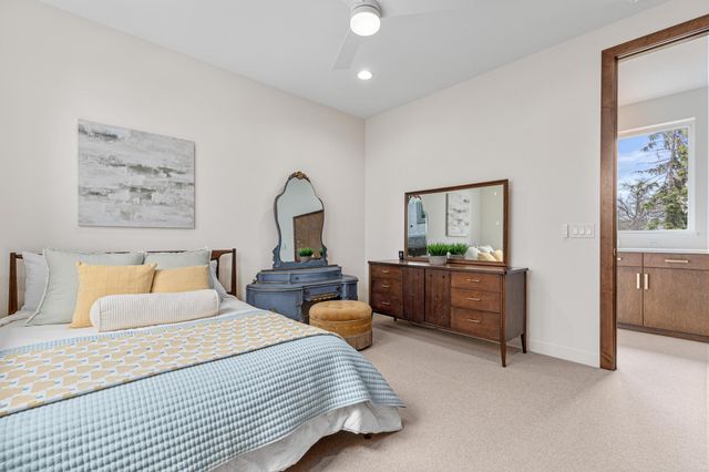 4919 Three Points Boulevard, Mound, MN 55364