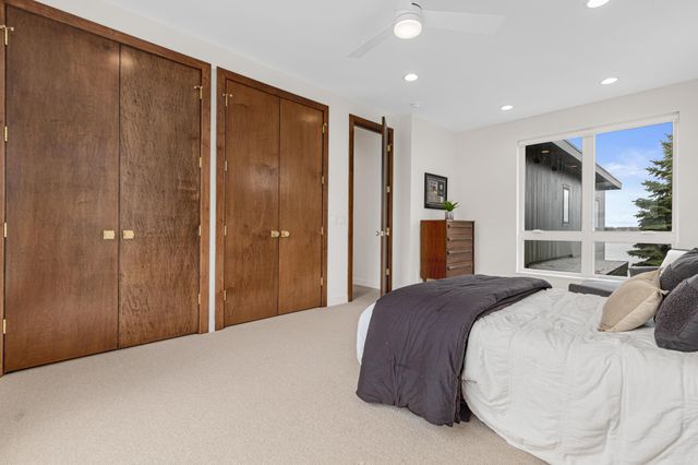 4919 Three Points Boulevard, Mound, MN 55364