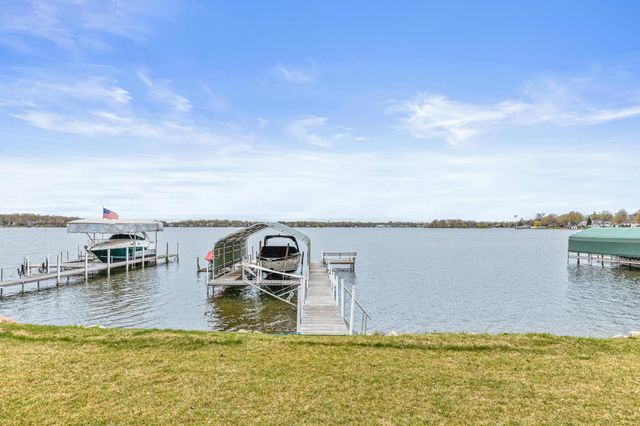 4919 Three Points Boulevard, Mound, MN 55364