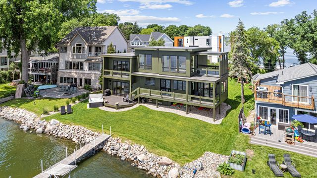 4919 Three Points Boulevard, Mound, MN 55364