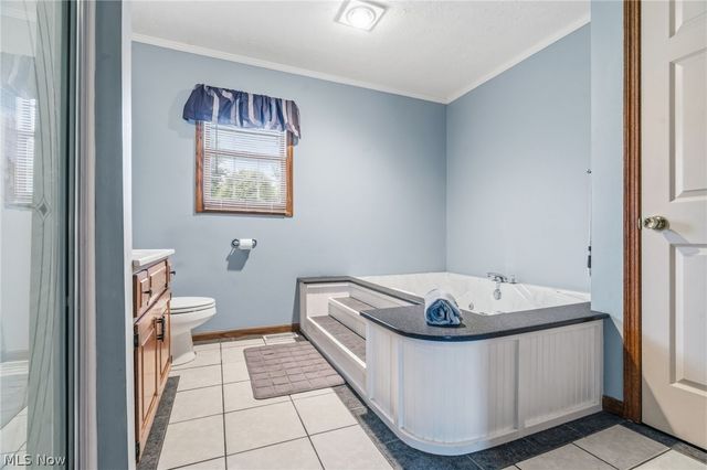 6385 Harbor Drive NW, Canton, OH 44718