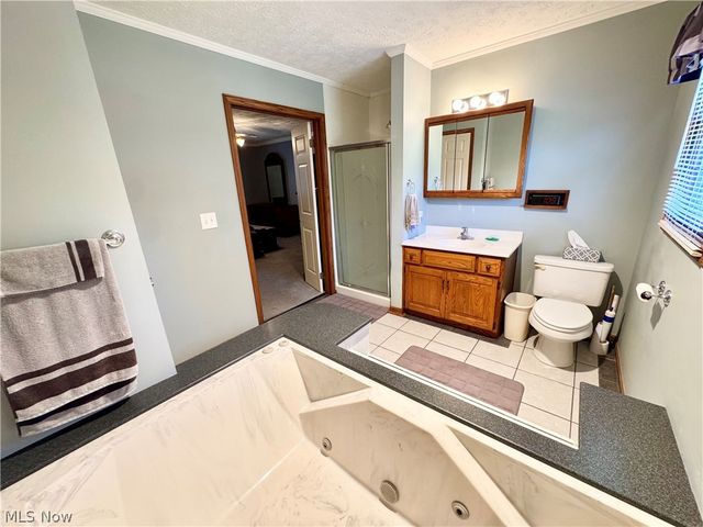 6385 Harbor Drive NW, Canton, OH 44718