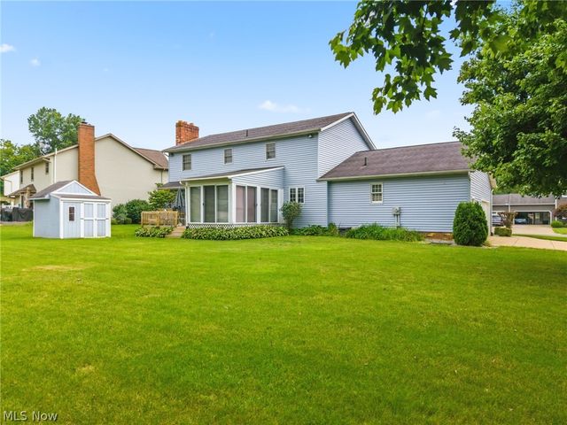 6385 Harbor Drive NW, Canton, OH 44718
