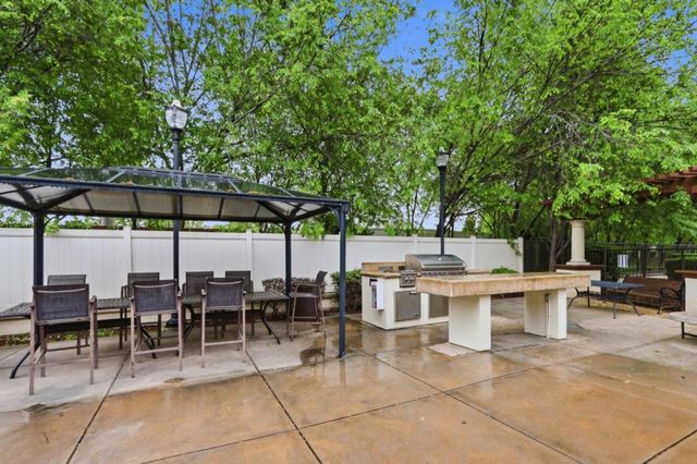 800 S Abel Street 401, Milpitas, CA 95035