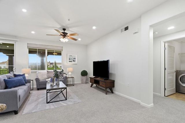 800 S Abel Street 401, Milpitas, CA 95035