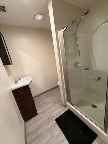 1836 Road 5210, Cleveland, TX 77327