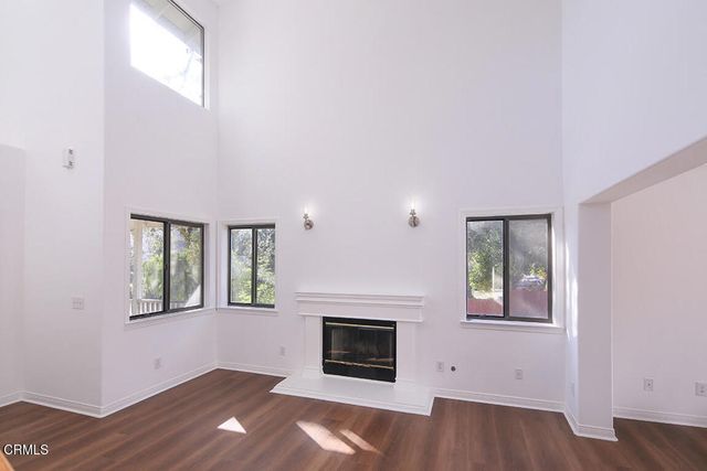 2727 Altura Avenue, La Crescenta, CA 91214