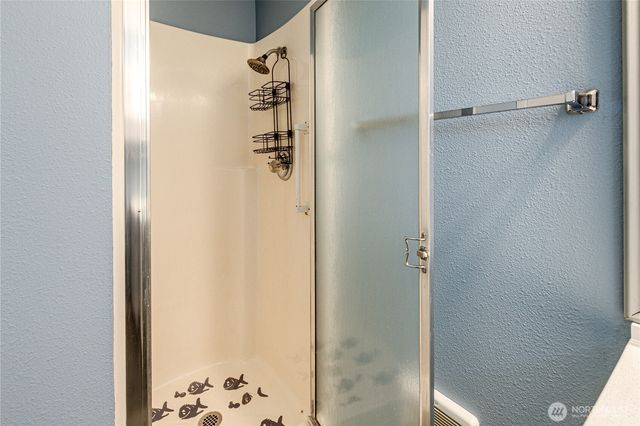 60 Crystal Court, Sequim, WA 98382