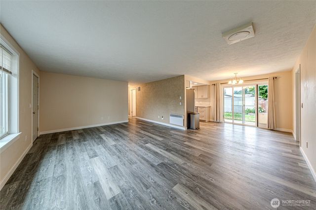 60 Crystal Court, Sequim, WA 98382