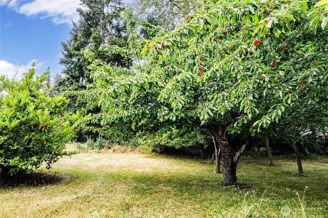 60 Crystal Court, Sequim, WA 98382