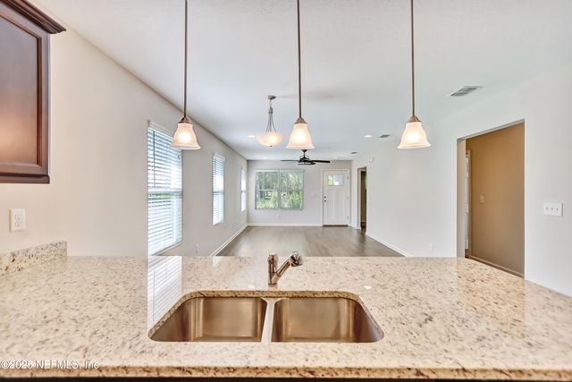 4566 KERLE Street, Jacksonville, FL 32205