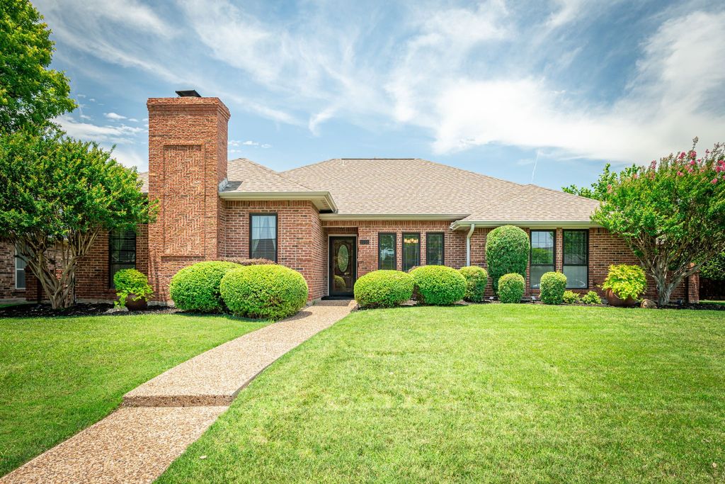 1038 Magnolia Drive, Carrollton, TX 75007