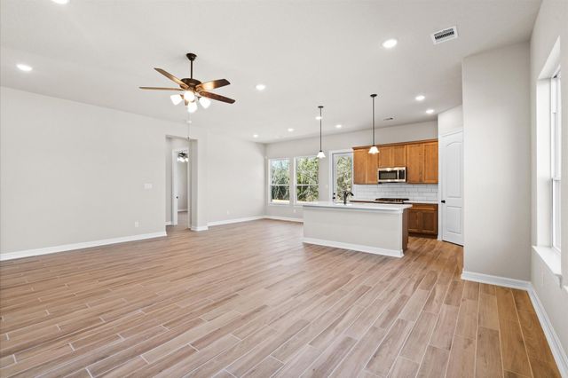 1605 Carefree Circle, Seabrook, TX 77586