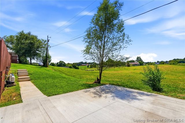 4593 Raymond Road NE, Corydon, IN 47112