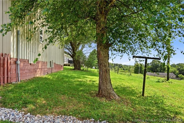4593 Raymond Road NE, Corydon, IN 47112