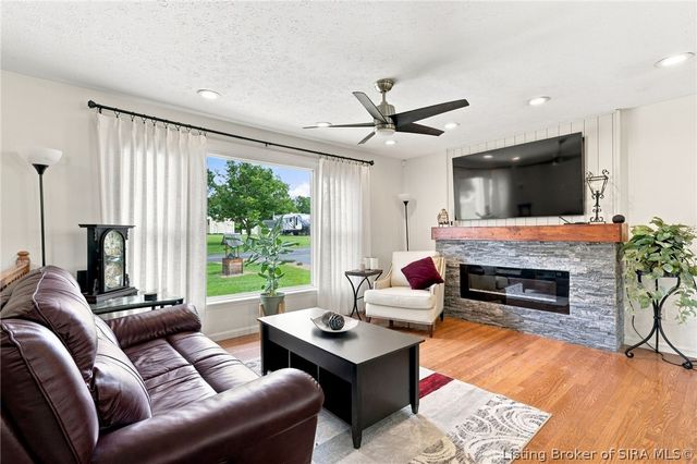 4593 Raymond Road NE, Corydon, IN 47112