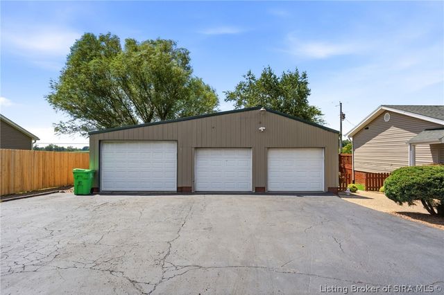 4593 Raymond Road NE, Corydon, IN 47112