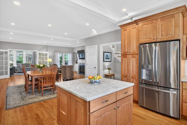 18 Sleeping Dog Path, Yarmouth, MA 02675