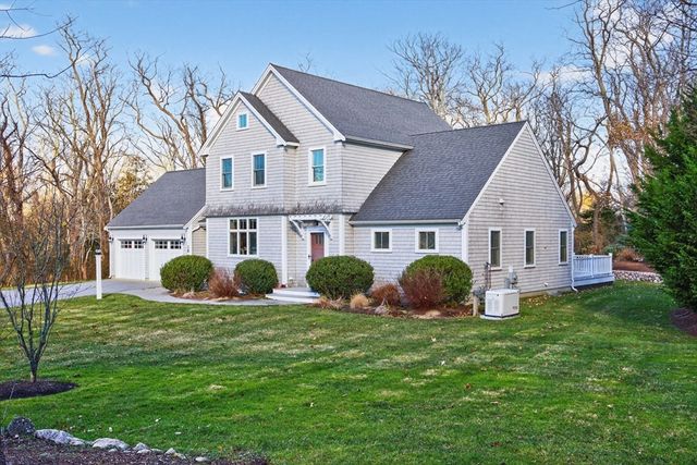 18 Sleeping Dog Path, Yarmouth, MA 02675