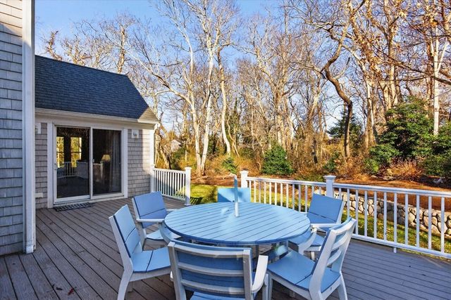 18 Sleeping Dog Path, Yarmouth, MA 02675