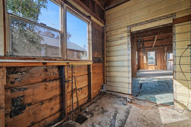 48 Boston Aly, Sutter Creek, CA 95685