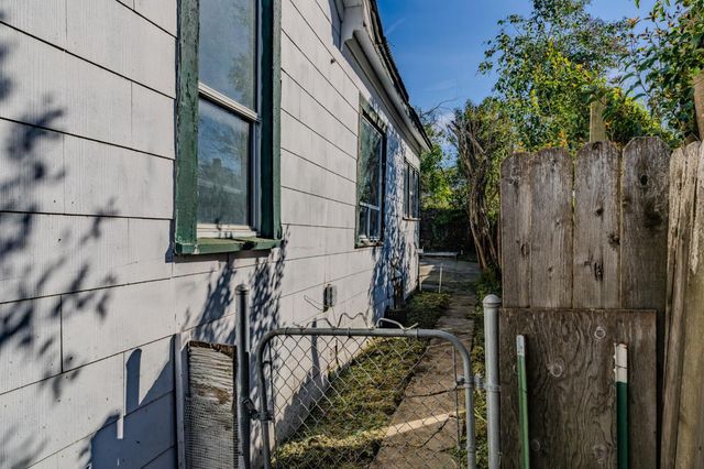 48 Boston Aly, Sutter Creek, CA 95685