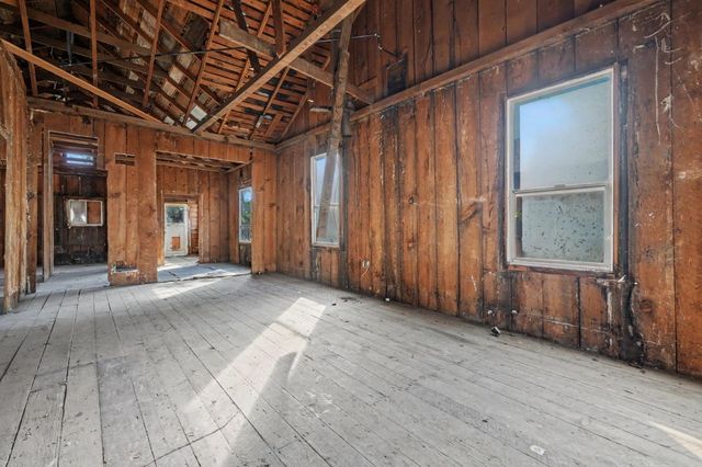 48 Boston Aly, Sutter Creek, CA 95685