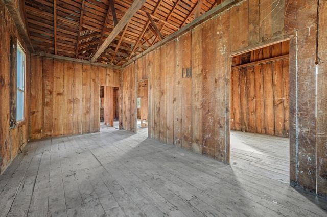 48 Boston Aly, Sutter Creek, CA 95685