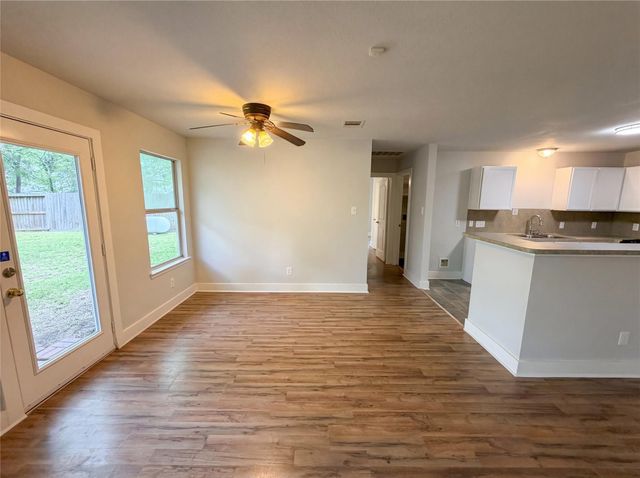 414 Binnacle Way, Crosby, TX 77532