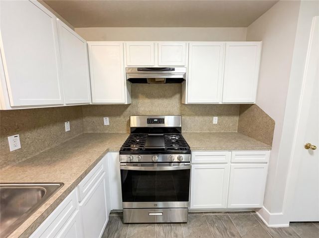 414 Binnacle Way, Crosby, TX 77532