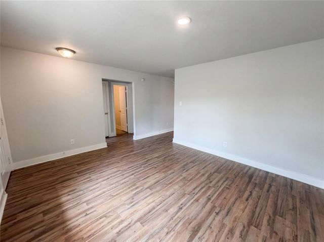 414 Binnacle Way, Crosby, TX 77532