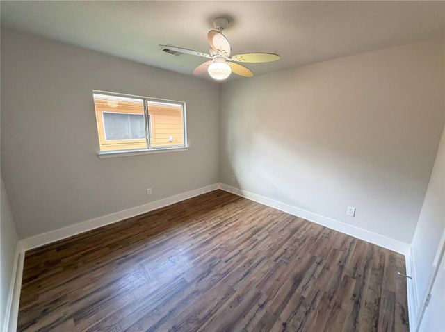 414 Binnacle Way, Crosby, TX 77532