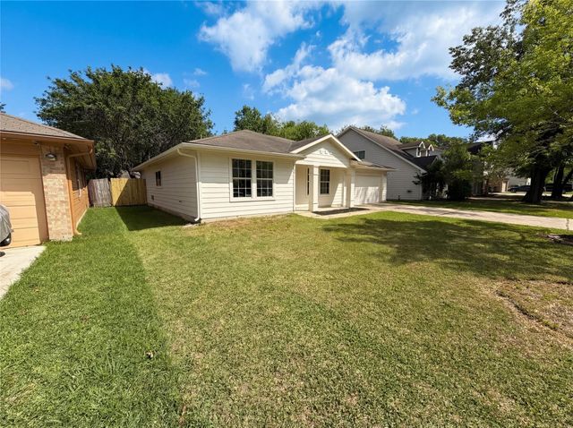 414 Binnacle Way, Crosby, TX 77532