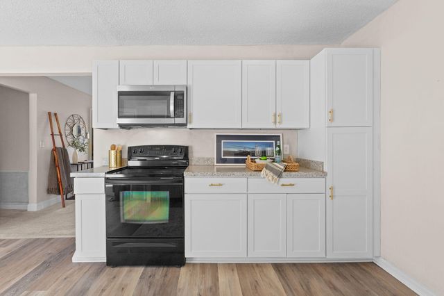 608 E 3rd North Street, Summerville, SC 29485