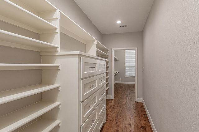 4209 Pinecreek Drive, Rowlett, TX 75088