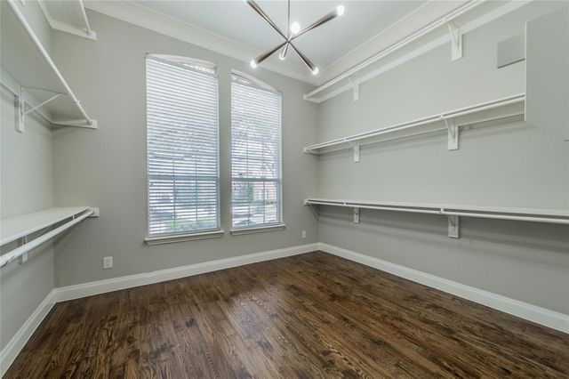 4209 Pinecreek Drive, Rowlett, TX 75088