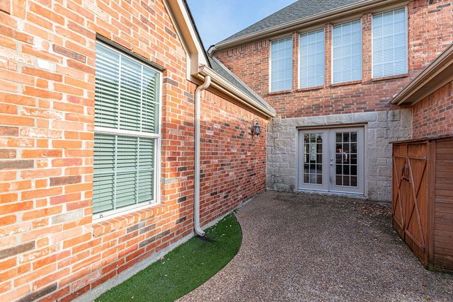 4209 Pinecreek Drive, Rowlett, TX 75088