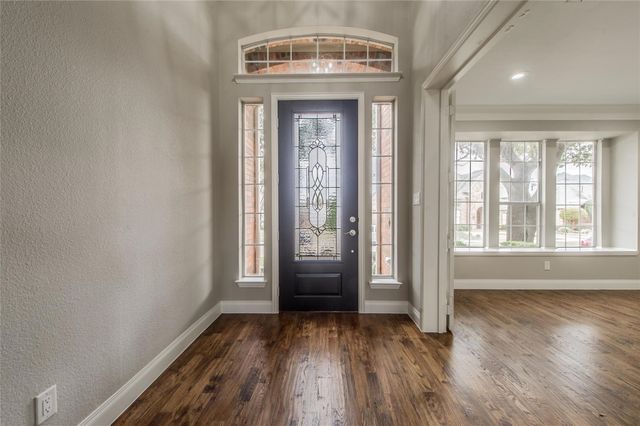 4209 Pinecreek Drive, Rowlett, TX 75088