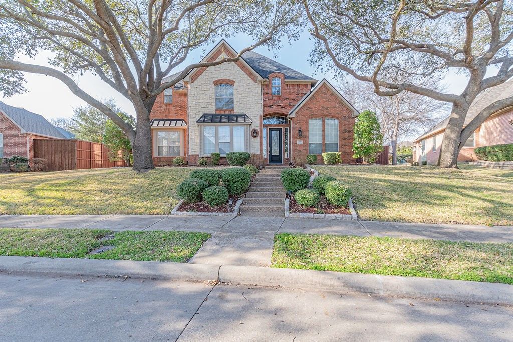 4209 Pinecreek Drive, Rowlett, TX 75088