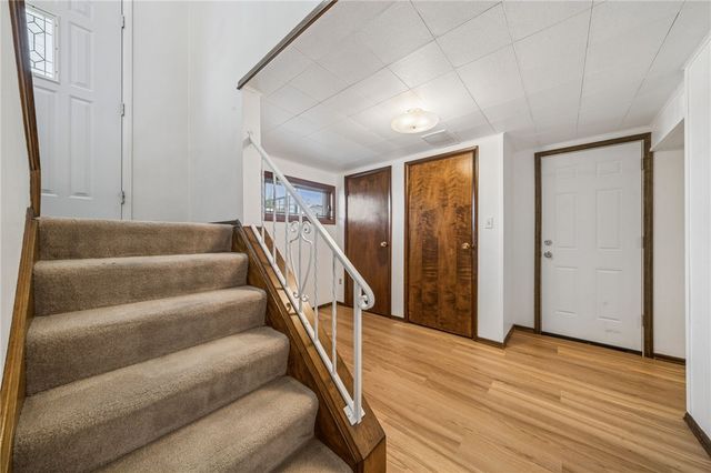 1435 Great Oak, Scott Twp, PA 15220