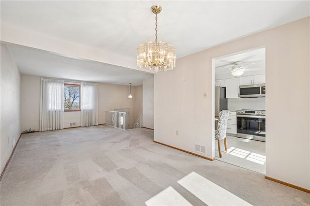 1435 Great Oak, Scott Twp, PA 15220